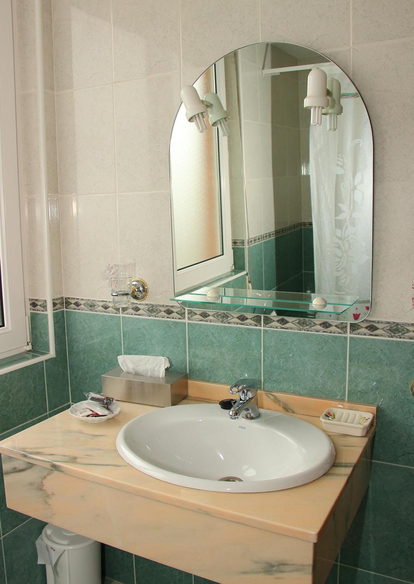 Hotel Avenida III Виядангос дел Парамо Стая снимка